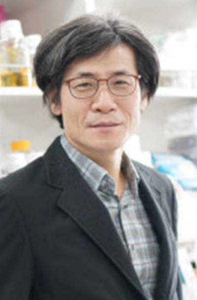 Kyeong Kyu Kim 